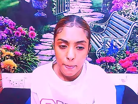 IndianPretty1 online show from November 16, 5:13 am