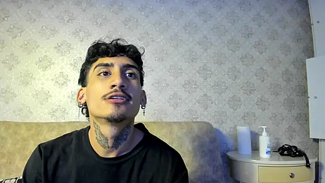 Mr Strike online show from November 13, 2:54 am