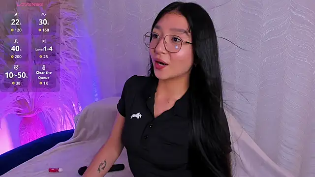 sydney miller  online show from July 8, 10:14 pm