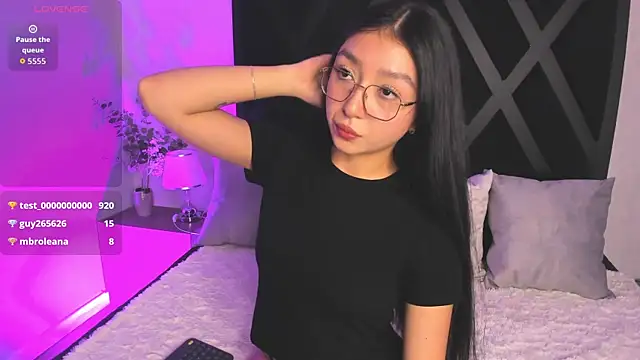 sydney miller  online show from July 16, 12:16 am