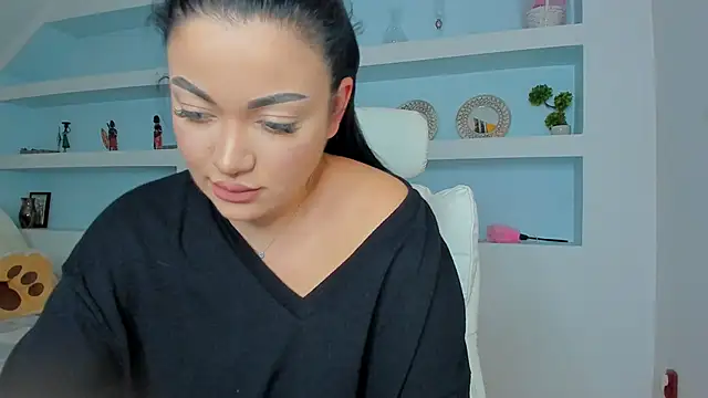 juliexxx online show from November 27, 8:22 pm