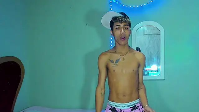 boyswantingplay online show from March 22, 1:31 am