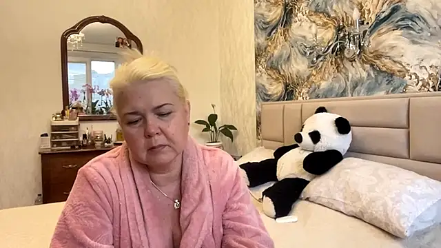 Snapshot of Galatea_2025 chatting on May 14, 4:58 pm Galatea 2025 online show from May 14, 4:58 pm