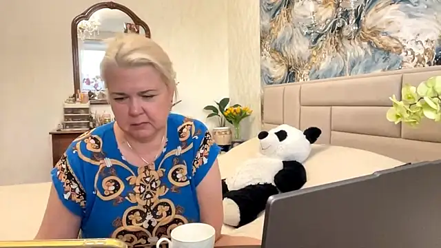 Snapshot of Galatea_2025 chatting on May 25, 4:57 pm Galatea 2025 online show from May 25, 4:57 pm