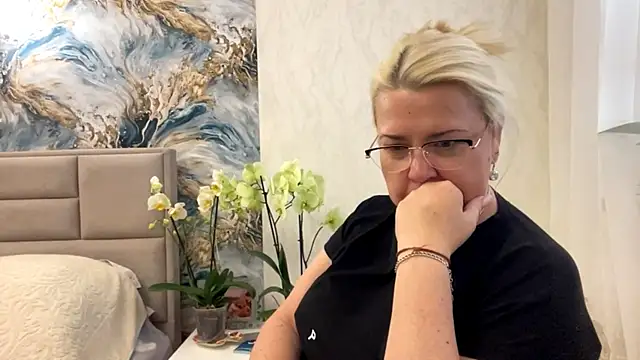 Snapshot of Galatea_2025 chatting on June 6, 4:44 pm Galatea 2025 online show from June 6, 4:44 pm