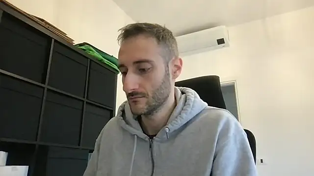 LukaShyGuy online show from February 4, 10:43 am