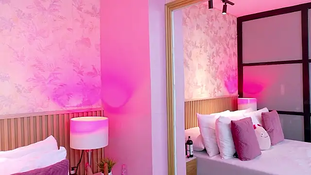 AdelineJhones online show from January 9, 3:04 pm