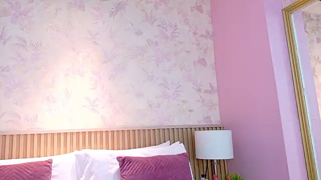 AdelineJhones online show from January 12, 2:33 pm