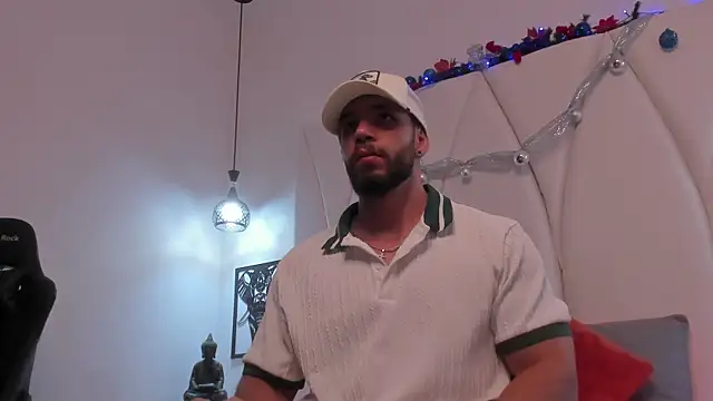 Snapshot of JACKSON_STIFLER chatting on December 17, 1:55 am JACKSON STIFLER online show from December 17, 1:55 am