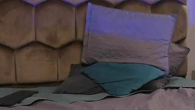 Snapshot of JACKSON_STIFLER chatting on February 10, 12:37 am JACKSON STIFLER online show from February 10, 12:37 am