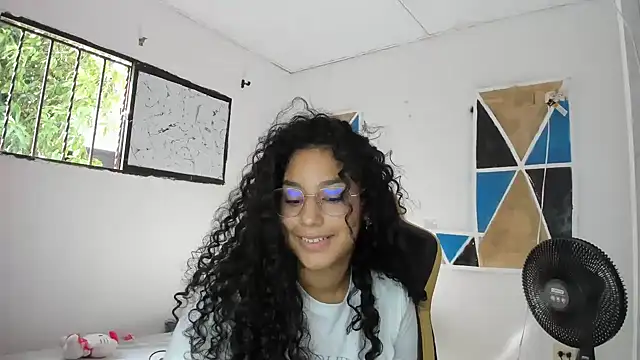 emily stars1 online show from March 5, 8:05 pm