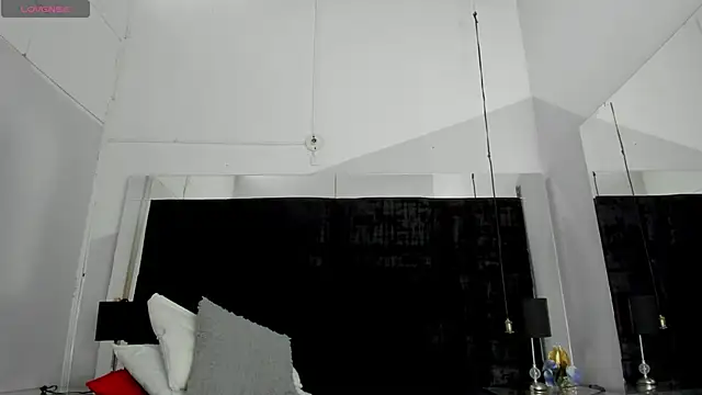 Snapshot of EmmadaSilva chatting on May 26, 7:10 pm EmmadaSilva online show from May 26, 7:10 pm