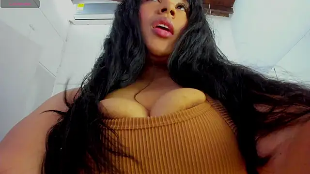 Snapshot of EmmadaSilva chatting on May 27, 7:11 pm EmmadaSilva online show from May 27, 7:11 pm
