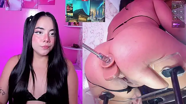 Snapshot of PurryBella chatting on July 30, 9:47 pm PurryBella online show from July 30, 9:47 pm