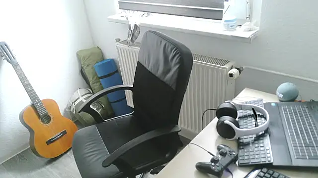 Snapshot of StephPra94 chatting on June 30, 11:33 am StephPra94 online show from June 30, 11:33 am