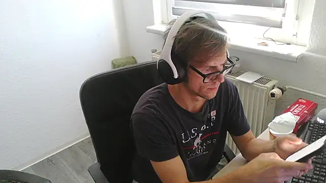 Snapshot of StephPra94 chatting on July 8, 11:58 am StephPra94 online show from July 8, 11:58 am