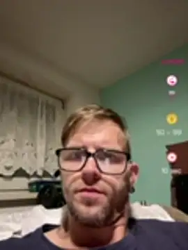 Snapshot of StephPra94 chatting on July 17, 8:24 pm StephPra94 online show from July 17, 8:24 pm