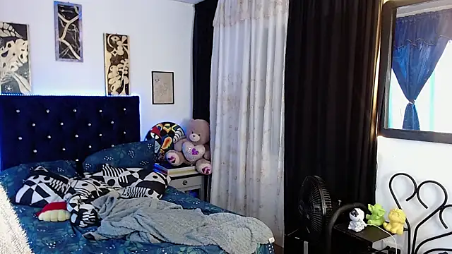 Yorsamm and friends online show from November 15, 4:14 pm