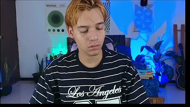 Snapshot of Habel__moretti chatting on February 9, 6:34 pm Habel moretti online show from February 9, 6:34 pm