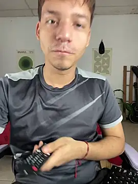 Snapshot of Habel__moretti chatting on March 6, 9:44 pm Habel moretti online show from March 6, 9:44 pm