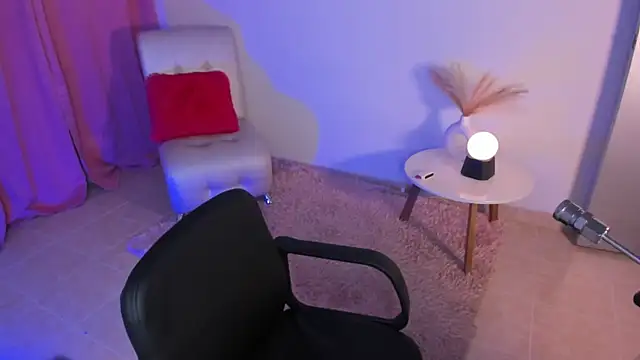 laana foxx online show from October 27, 3:54 am