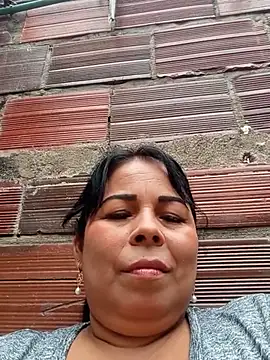 mother2-divorced online show from July 20, 8:00 pm