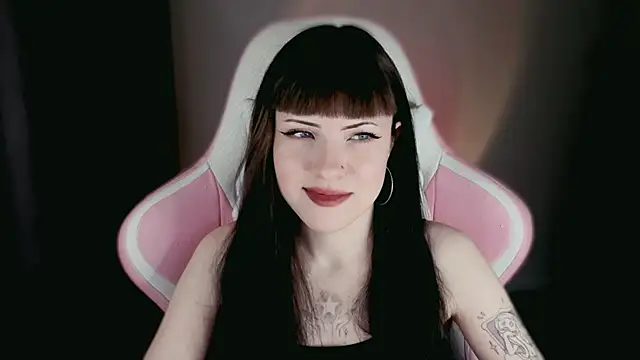 Snapshot of astra_rift chatting on June 17, 7:48 pm astra rift online show from June 17, 7:48 pm