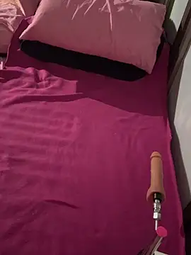 LunaKissing online show from March 4, 1:28 pm