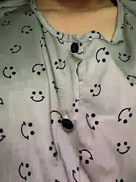 Snapshot of Emily-y chatting on January 9, 12:52 pm Emily-y online show from January 9, 12:52 pm