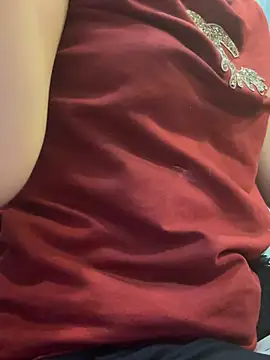 Snapshot of Emily-y chatting on January 11, 1:05 pm Emily-y online show from January 11, 1:05 pm