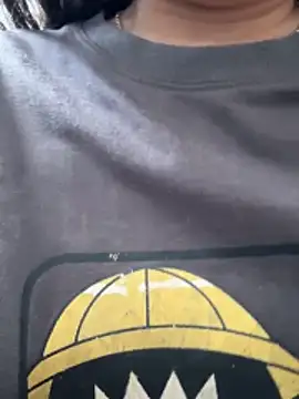 Snapshot of Emily-y chatting on March 1, 3:52 am Emily-y online show from March 1, 3:52 am