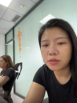 Snapshot of helen31 chatting on August 7, 6:15 am helen31 online show from August 7, 6:15 am