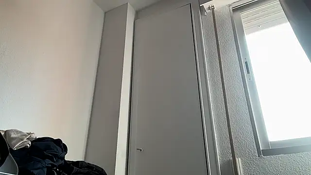 Snapshot of Albert_Madrid chatting on July 9, 4:55 pm Albert Madrid online show from July 9, 4:55 pm