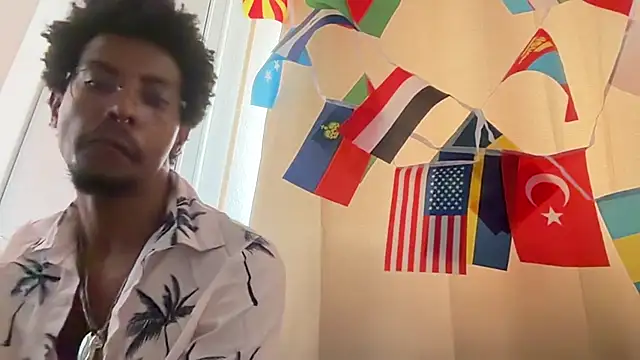 Snapshot of Albert_Madrid chatting on July 20, 4:20 pm Albert Madrid online show from July 20, 4:20 pm