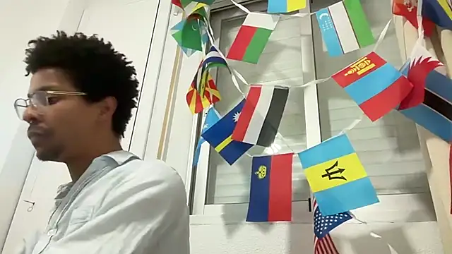 Snapshot of Albert_Madrid chatting on August 2, 12:36 pm Albert Madrid online show from August 2, 12:36 pm