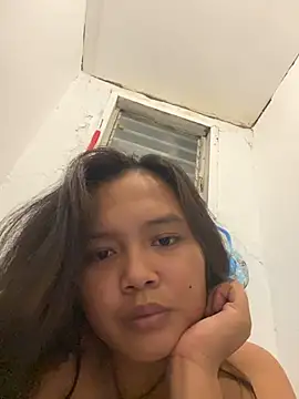 Snapshot of chicc_alexa chatting on October 31, 1:01 pm chicc alexa online show from October 31, 1:01 pm