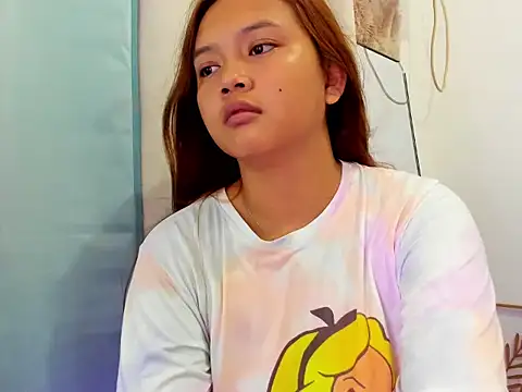 Snapshot of chicc_alexa chatting on January 19, 1:37 pm chicc alexa online show from January 19, 1:37 pm