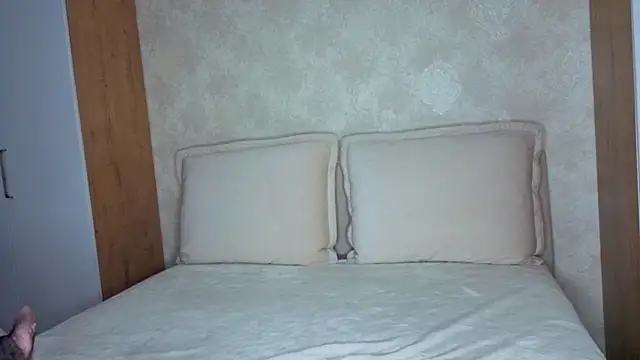 Snapshot of MissNatali_ chatting on November 15, 12:30 am MissNatali online show from November 15, 12:30 am