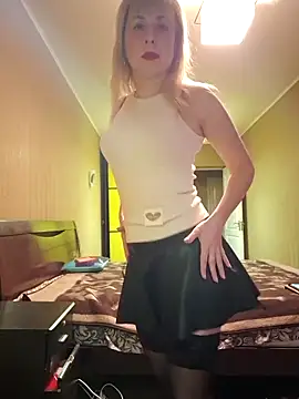 SelinaLovqx online show from February 10, 2:43 pm