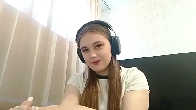 MilaRiviera online show from October 24, 5:48 am