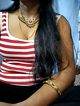 Snapshot of Ezabelljohn chatting on April 11, 4:44 pm Ezabelljohn online show from April 11, 4:44 pm