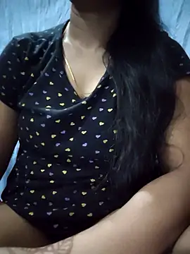 Snapshot of Ezabelljohn chatting on May 5, 11:29 am Ezabelljohn online show from May 5, 11:29 am