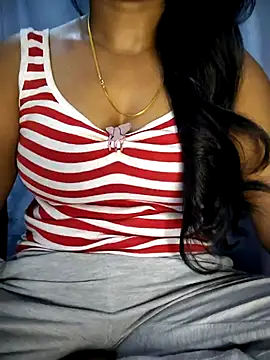 Snapshot of Ezabelljohn chatting on May 12, 6:38 pm Ezabelljohn online show from May 12, 6:38 pm