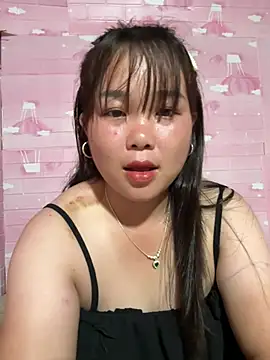 Snapshot of love_pusy09 chatting on June 19, 1:37 pm love pusy09 online show from June 19, 1:37 pm