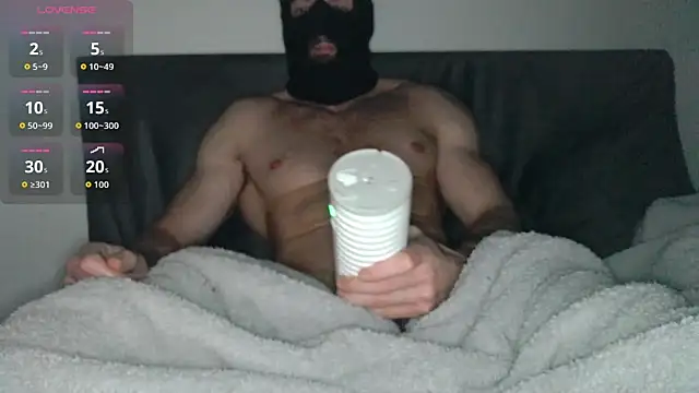 Masked Bull38 Uk online show from December 2, 1:33 am