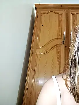 indilasixeey online show from November 23, 9:03 pm