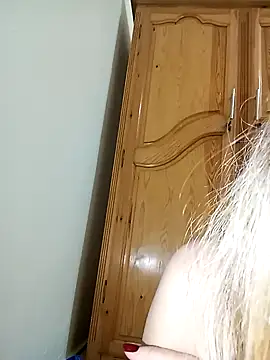 Snapshot of indilasixeey chatting on January 14, 4:40 am indilasixeey online show from January 14, 4:40 am