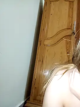 Snapshot of indilasixeey chatting on February 3, 6:22 am indilasixeey online show from February 3, 6:22 am