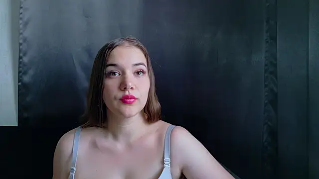 Snapshot of Biancka_ chatting on June 10, 5:28 am Biancka online show from June 10, 5:28 am
