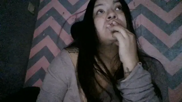 Jennifersbodyy online show from November 10, 5:01 pm